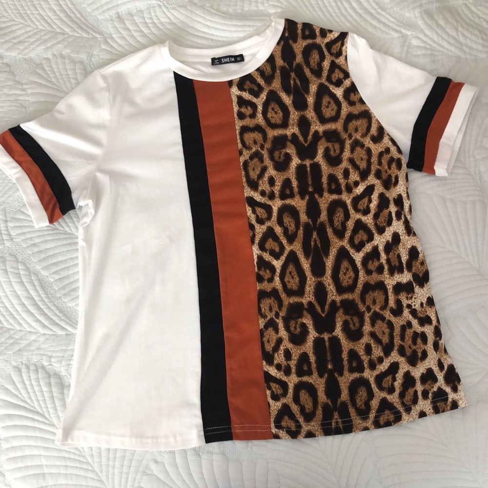Leapord print tee